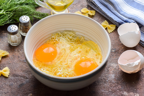 макароны с сыром и яйцом рецепт фото 5